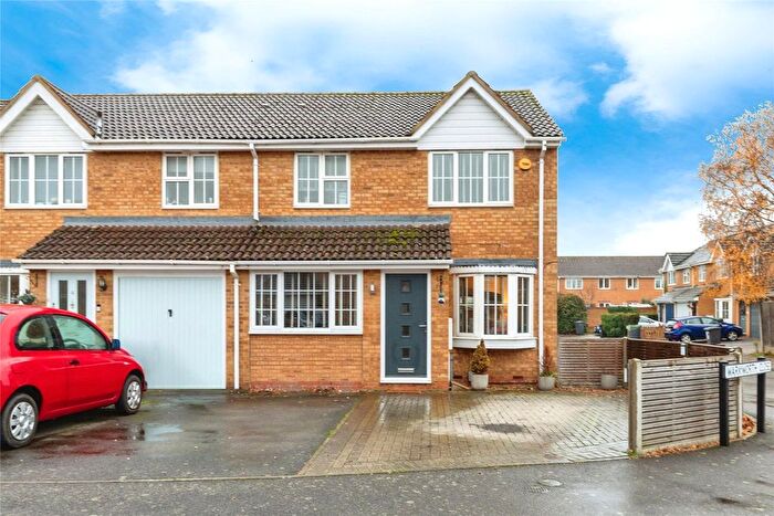 3 Bedroom End Of Terrace House For Sale In Warkworth Close, Sandy, Bedfordshire, SG19