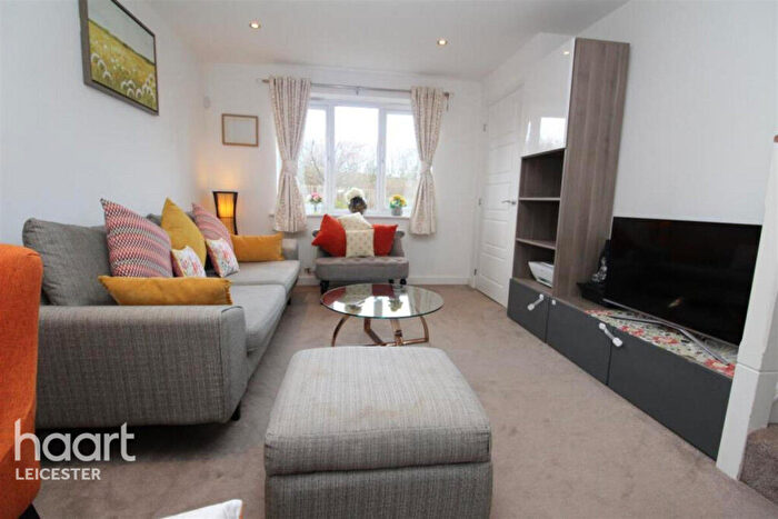 2 Bedroom Detached House To Rent In Watkin Road, Leicester, LE2