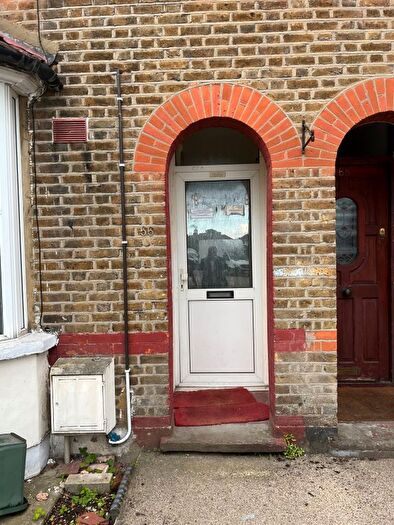 1 Bedroom Maisonette To Rent In Clayton Road, Hayes, UB3