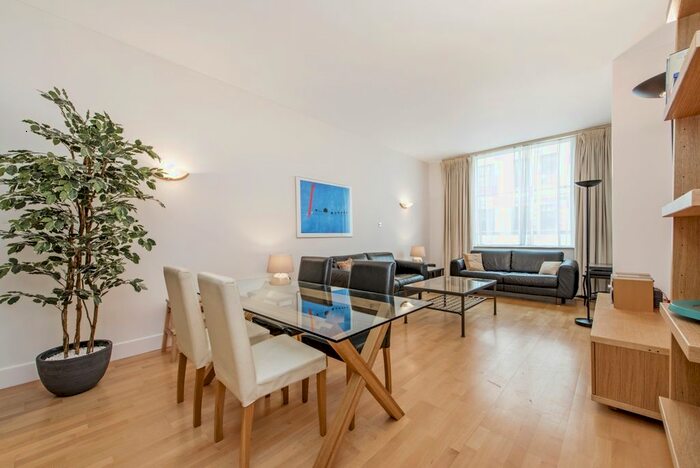 2 Bedroom Flat To Rent In Marylebone Road, London, NW1