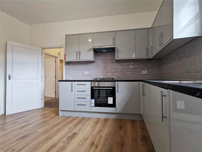 2 Bedroom Apartment To Rent In High Road, Willesden, NW10
