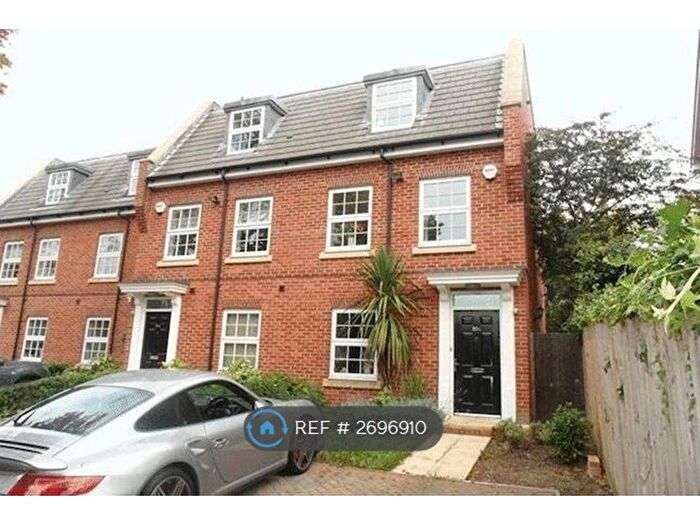 5 Bedroom Semi-Detached House To Rent In Langley Park Road, Sutton, SM2