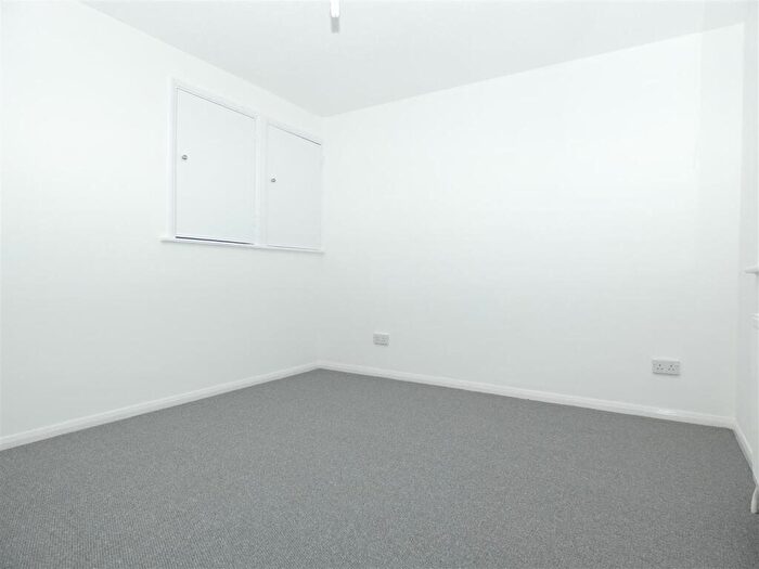 2 Bedroom End Of Terrace House To Rent In Peartree Road, Herne Bay, Kent, CT6