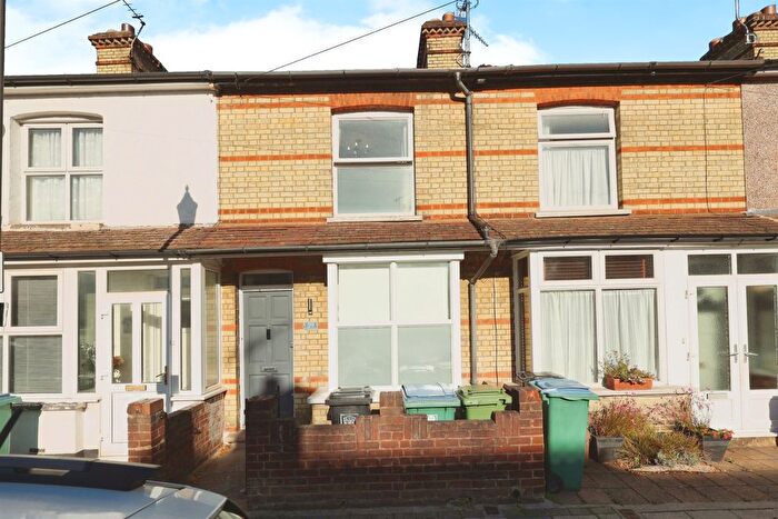 2 Bedroom Terraced House For Sale In Oxford Street, Watford, WD18