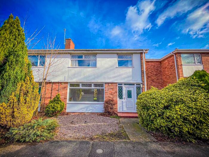 3 Bedroom Semi-Detached House To Rent In Greetwell Place, Lincoln, LN2