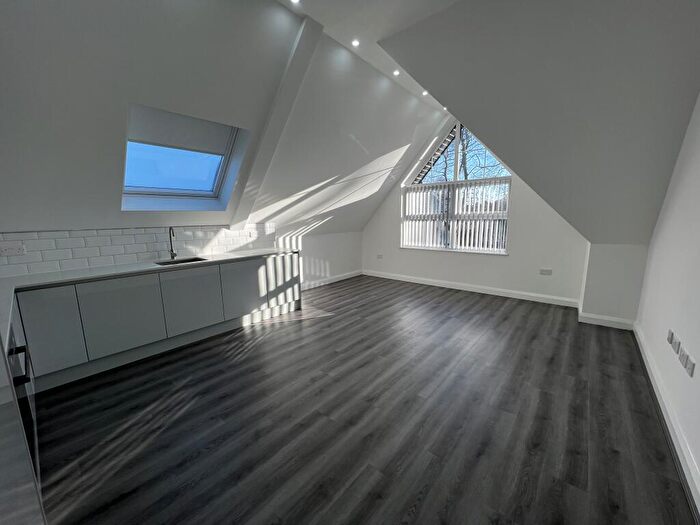 2 Bedroom Apartment To Rent In Clothorn House, Didsbury, M20