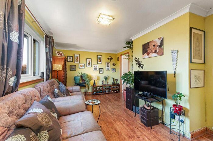 1 Bedroom Flat For Sale In / Christian Crescent, Edinburgh, EH15