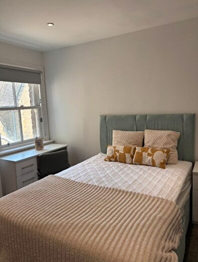 4 Bedroom Flat To Rent In Castle Street, City Centre, Dundee, DD1