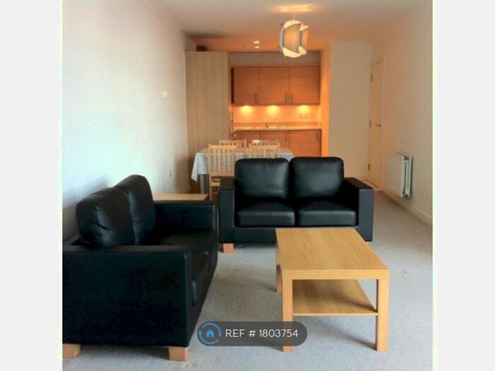 1 Bedroom Flat To Rent In Azure Court, London, NW9