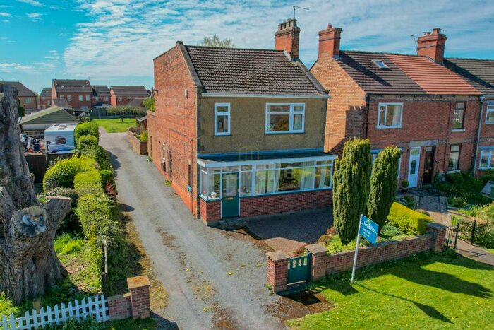 3 Bedroom Detached House For Sale In Walkerith Road, Morton, DN21