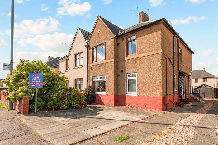 2 Bedroom Flat For Sale In Newlands Road, Grangemouth, Stirlingshire, FK3