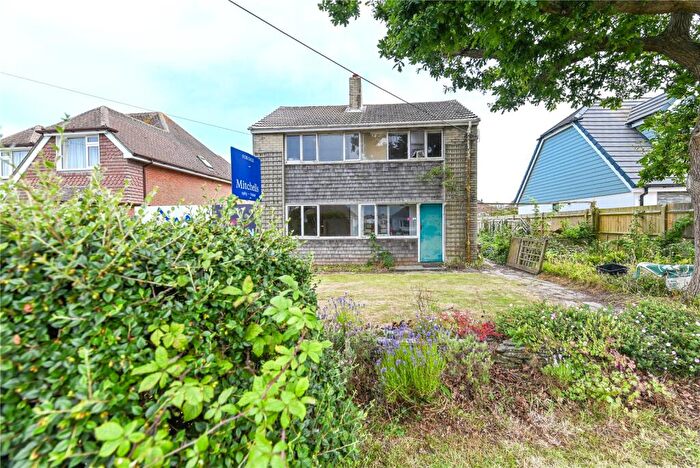 3 Bedroom Detached House For Sale In Carlton Avenue, Barton On Sea, New Milton, Hampshire, BH25