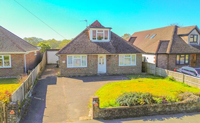 2 Bedroom Chalet For Sale In Hamsland, Horsted Keynes, RH17