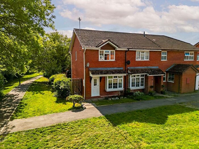 2 Bedroom Terraced House For Sale In Edward Close, Aylesbury, HP21