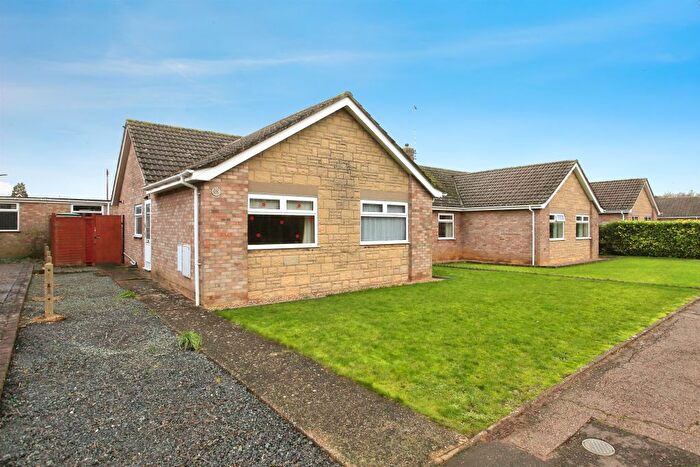3 Bedroom Detached Bungalow For Sale In Larkspur Walk, Peterborough, PE4