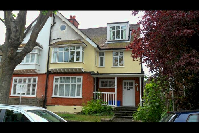 1 Bedroom Flat To Rent In Egmont Road, Sutton SM2