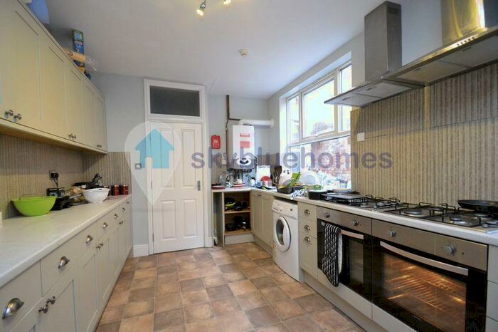 7 Bedroom End Of Terrace House To Rent In Stretton Road, Leicester, LE3