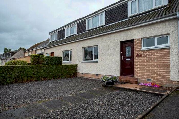 2 Bedroom Property For Sale In Ladywood Drive, Aboyne, AB34