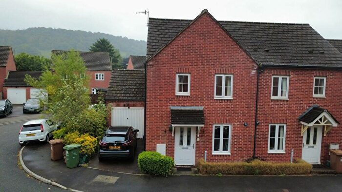 3 Bedroom Semi-Detached House To Rent In Bluebell View, Llanbradach, Caerphilly, CF83