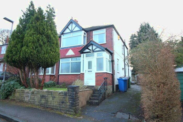 3 Bedroom Terraced House To Rent In Ridge Crescent, Whitefield, Manchester, M45