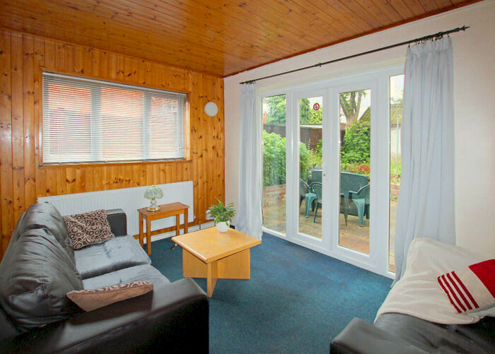 5 Bedroom Semi-Detached House To Rent In Addington Road, Reading, Berkshire, RG1