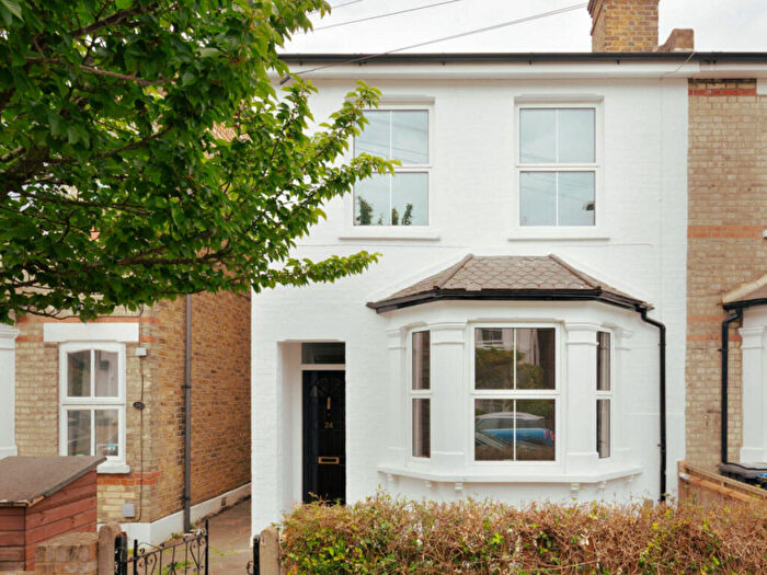 2 Bedroom Semi Detached House For Sale In Osborne Road, Kingston Upon Thames, KT2