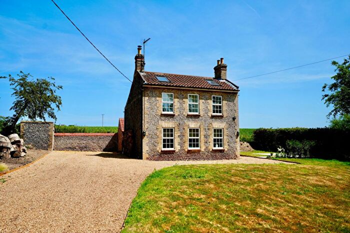 2 Bedroom Detached House To Rent In Bradfield Road, Swafield, NR28