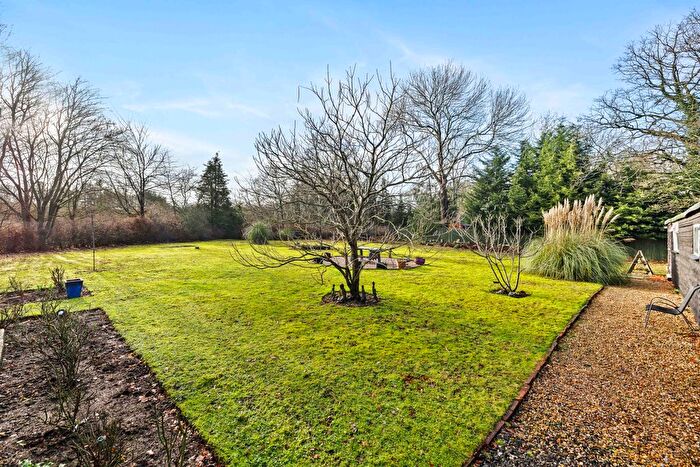 4 Bedroom Detached Bungalow For Sale In Ref: Sm - Povey Cross Road, Hookwood, RH6