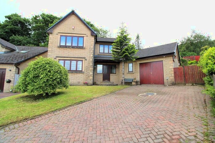 4 Bedroom Detached House For Sale In Dale Avenue, Todmorden, OL14