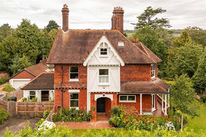 6 Bedroom Semi-Detached House For Sale In Guildford Road, Westcott, RH4