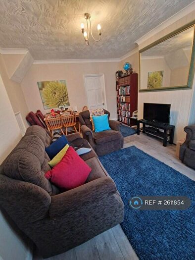 3 Bedroom Semi Detached House To Rent In Preston Road, Northfleet, Gravesend, DA11