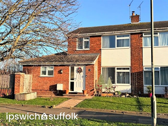 3 Bedroom Semi Detached House For Sale In Chepstow Road, Ipswich, IP1