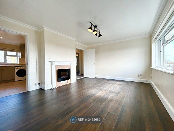 2 Bedroom Flat To Rent In Jeffreys Road, Cressing, Braintree, CM77