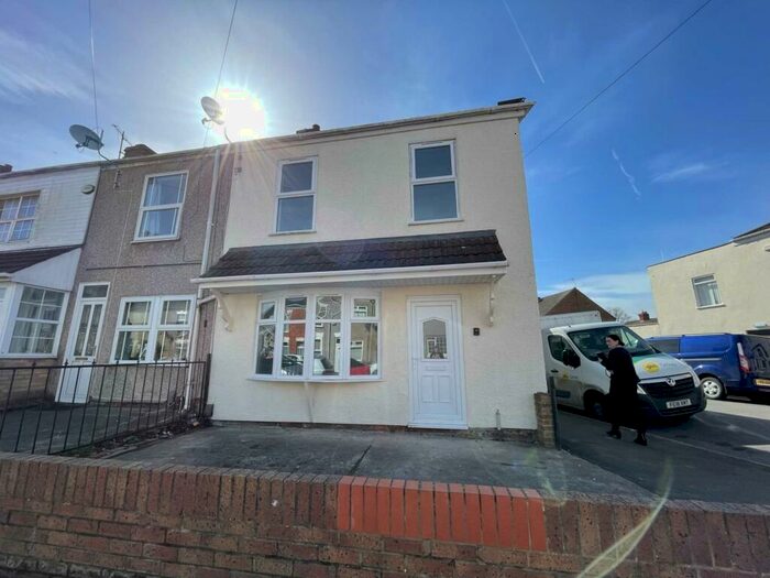 3 Bedroom End Of Terrace House To Rent In MacAulay Street, Grimsby, DN31