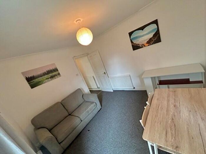 1 Bedroom Apartment To Rent In Glynrhondda Street, Cardiff(City), CF24