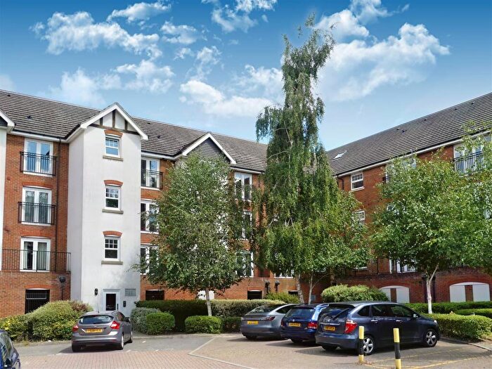 1 Bedroom Apartment For Sale In Woodfield Road, Crawley, RH10