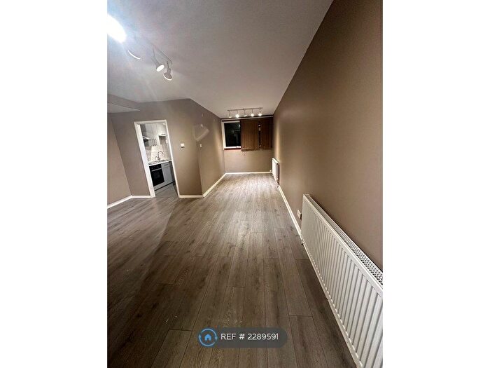 2 Bedroom Terraced House To Rent In Craybury End, London, SE9