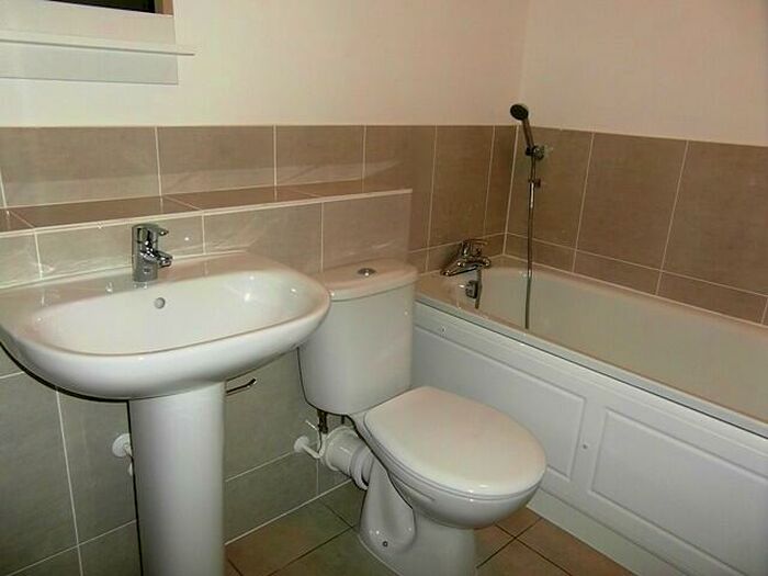 2 Bedroom Apartment To Rent In Bertram Way, NR1