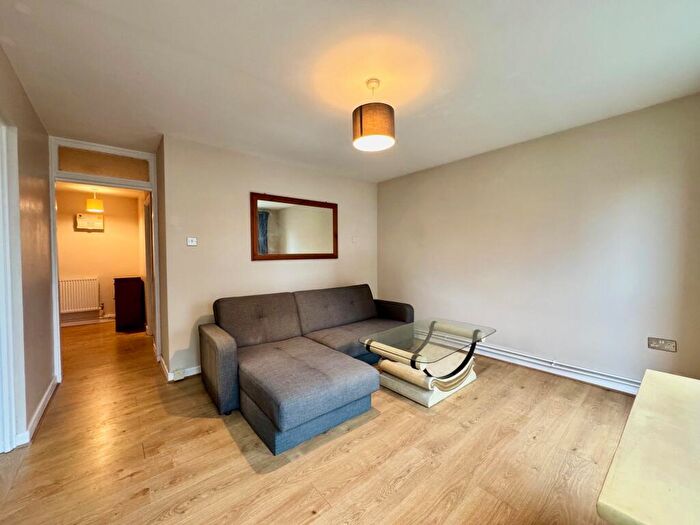1 Bedroom Flat To Rent In Hornsey Road, Finsbury Park, N19