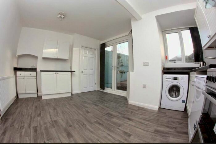 3 Bedroom Detached House To Rent In Edenhurst Road, Longbridge, West Midlands, B31