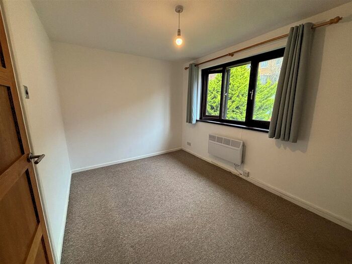 1 Bedroom Flat To Rent In Forest View, Fairwater, Cardiff, CF5