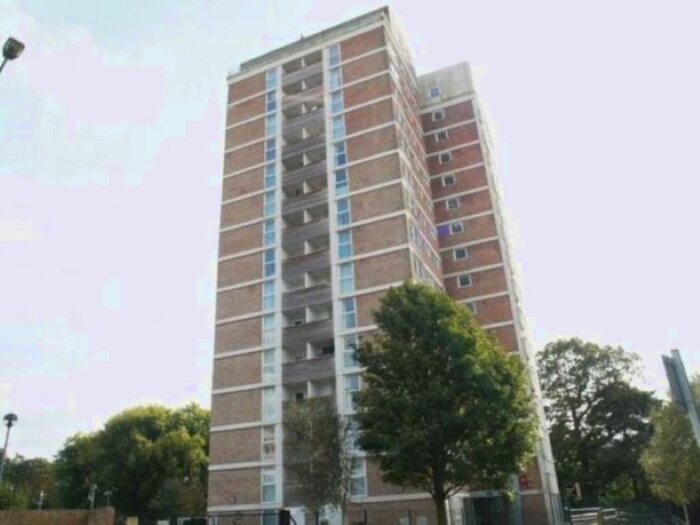 2 Bedroom Apartment To Rent In Parklands, Roughwood Drive, L33