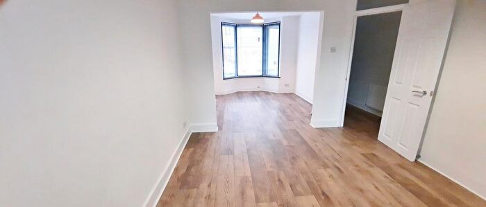 3 Bedroom Terraced House To Rent In Windsor Road, Watford, WD24