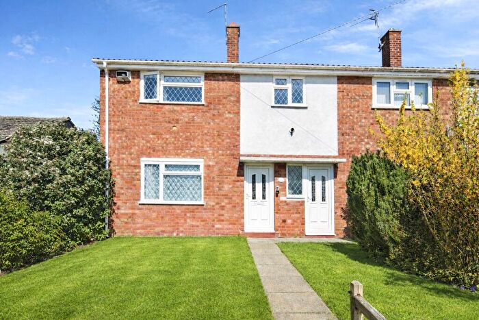 3 Bedroom Terraced House For Sale In Charles Eaton Road, Bedworth, Warwickshire, CV12