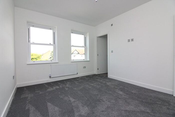 3 Bedroom Detached House For Sale In Regent Street, Stotfold, Hitchin, SG5