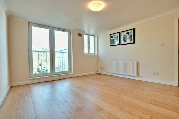 1 Bedroom Apartment To Rent In Stanstead Road, London, SE23