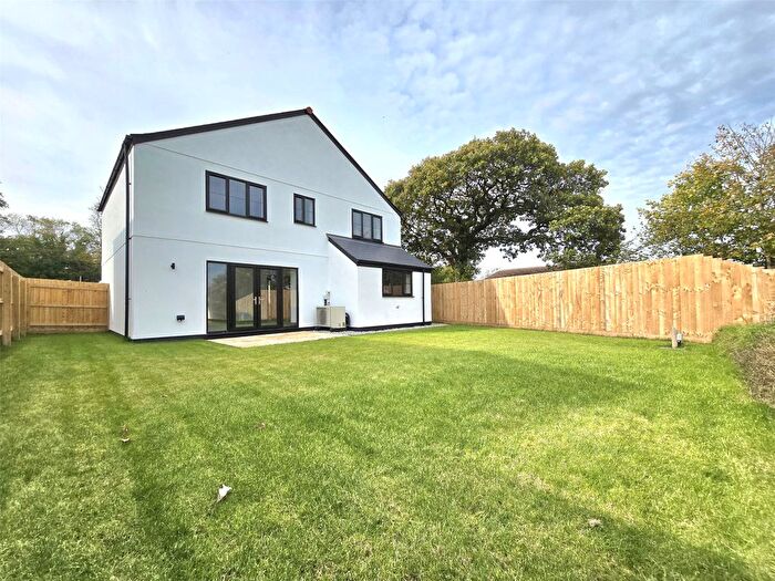 4 Bedroom Detached House For Sale In Whitstone, Holsworthy, Devon, EX22