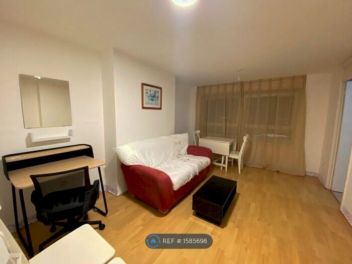 1 Bedroom Flat To Rent In Dobbies Loan Place, Glasgow, G4