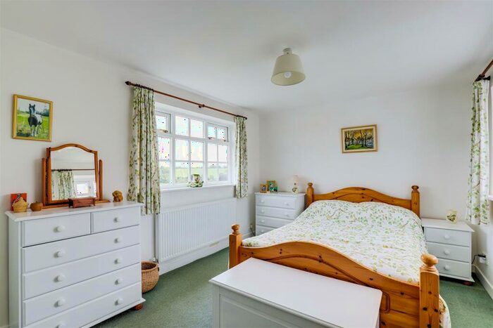 2 Bedroom Cottage For Sale In Green Lane, Lambley, Nottinghamshire, NG4
