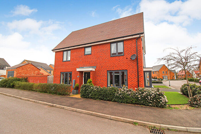 3 Bedroom Detached House For Sale In Duncombe Drive, Wootton, MK43